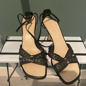 Vintage 2003 Nine West Square tor sandals